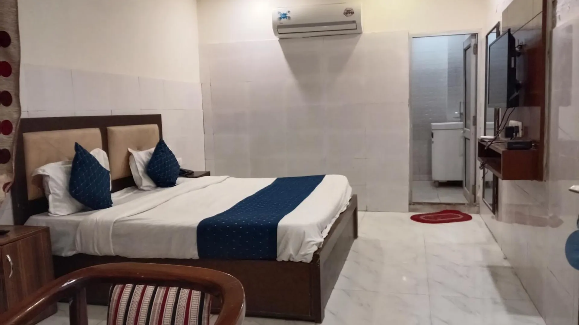 Hotel Alpine Chandigarh