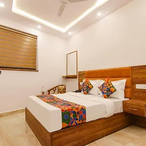 3* Hotel Fabhotel Ambassador