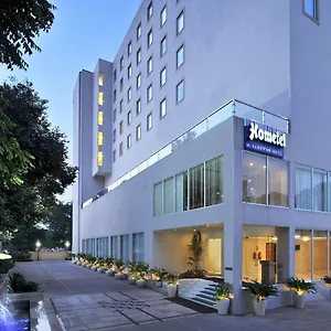 Hometel Hotel